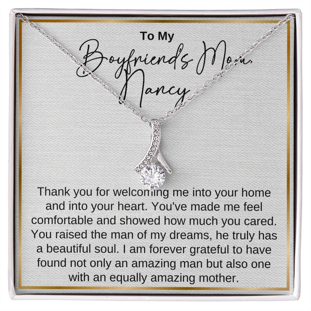 To My Boyfriend's Mom Necklace. Christmas Gift for Boyfriend's Mom